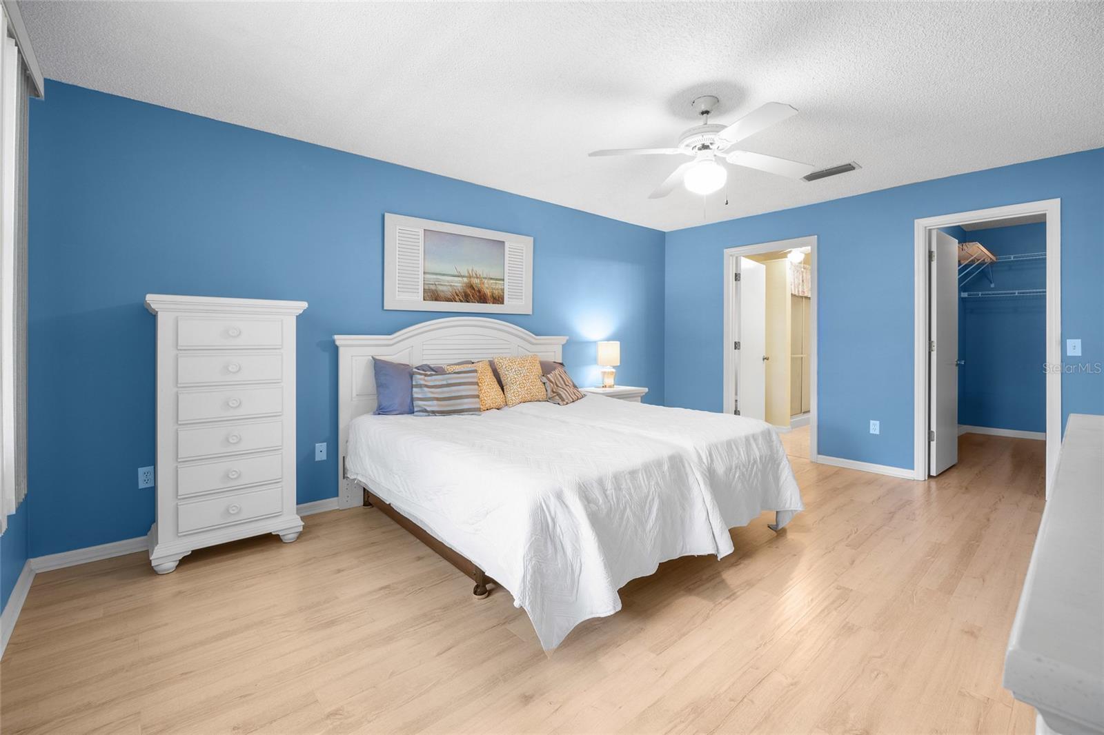 Image 16 of 36 For 729 Bolivar Street