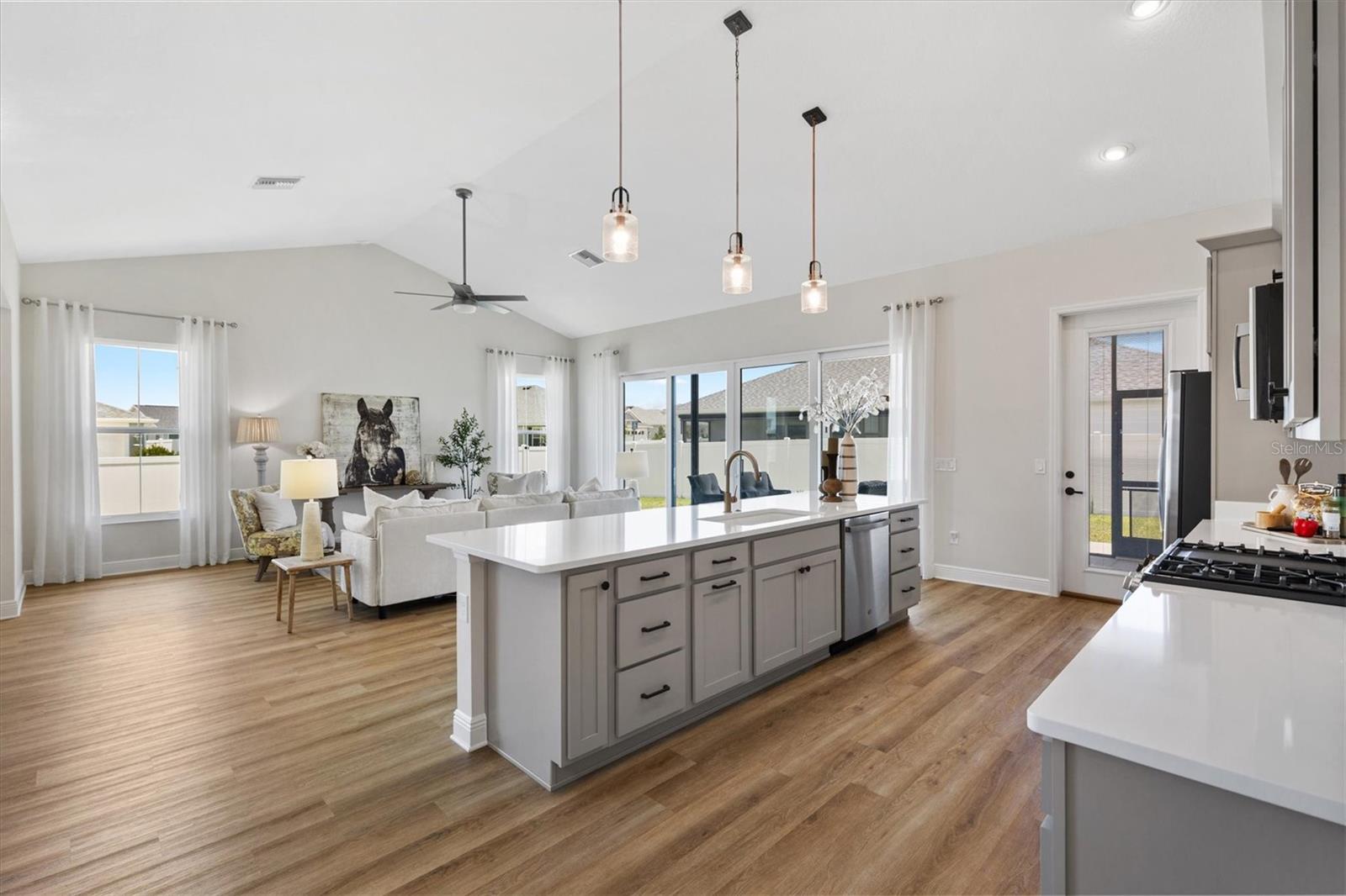Image 16 of 42 For 7563 Dinapoli Court
