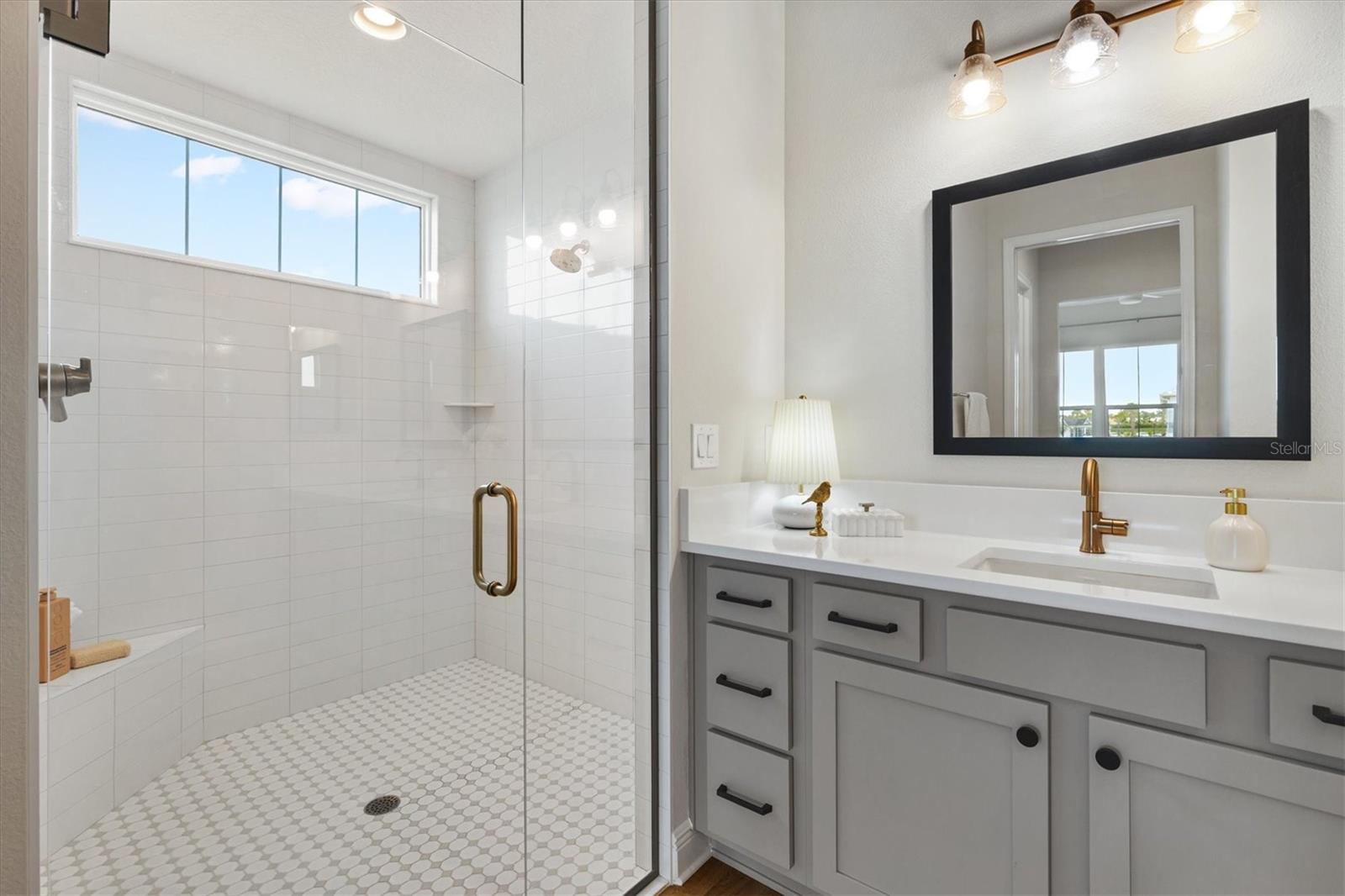 Image 25 of 42 For 7563 Dinapoli Court