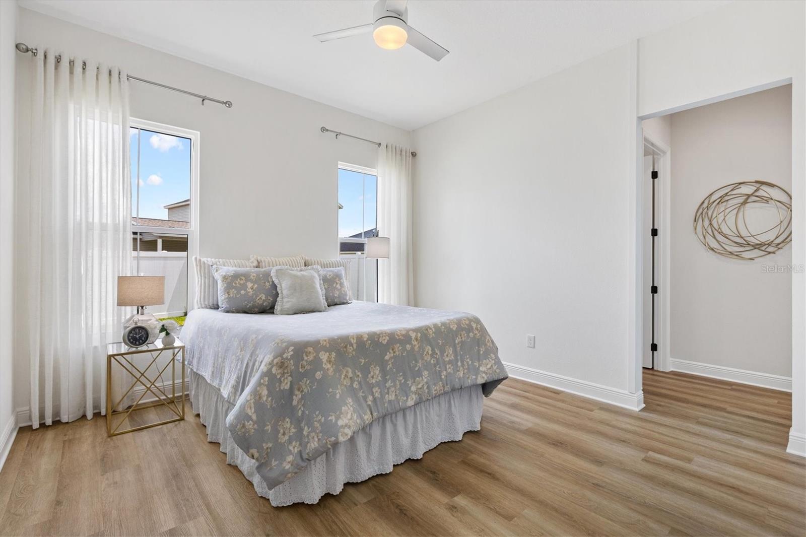 Image 26 of 42 For 7563 Dinapoli Court