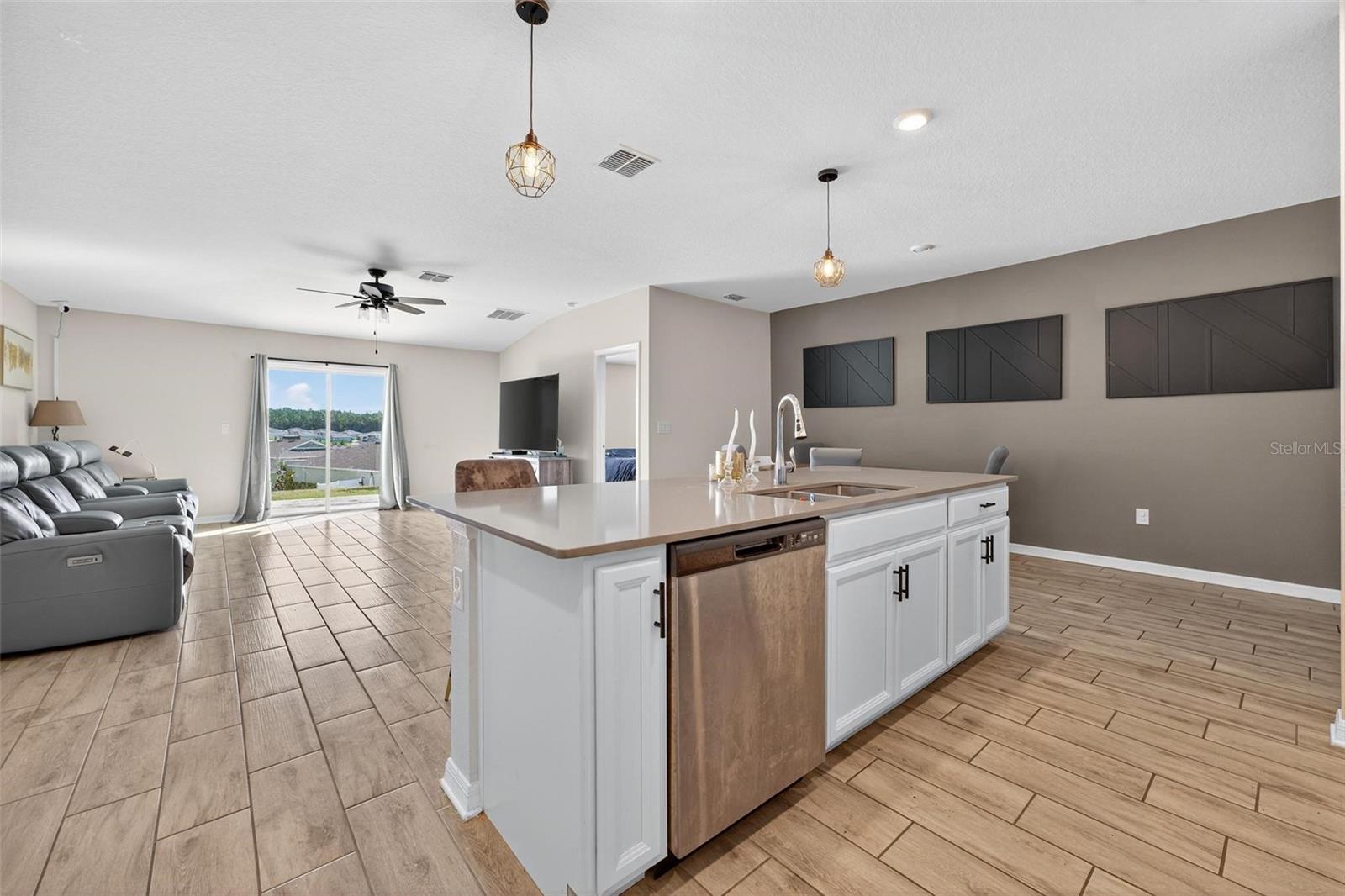 Image 14 of 41 For 5108 Tanzanite Drive