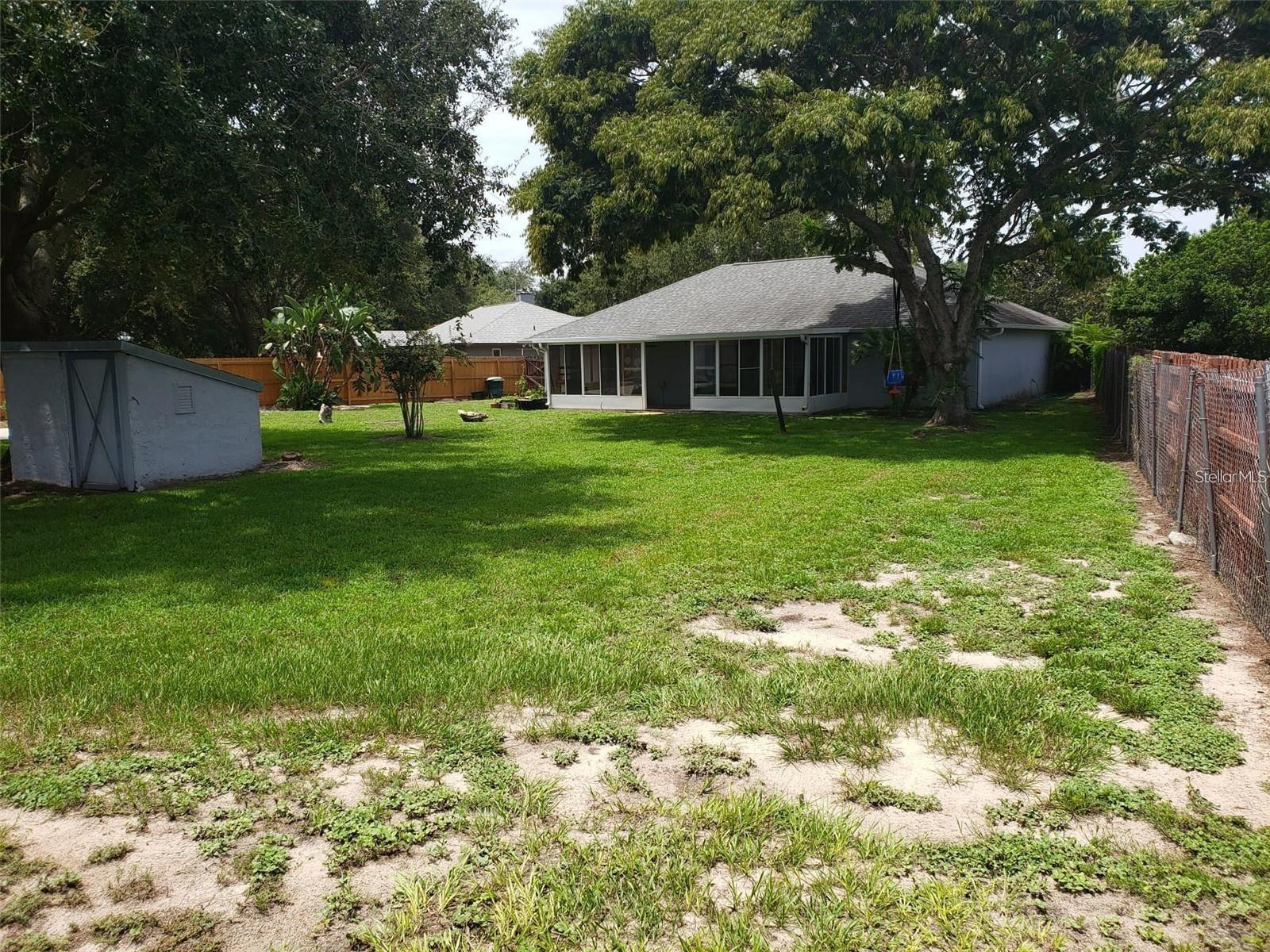 Image 32 of 37 For 9910 Janette Lane