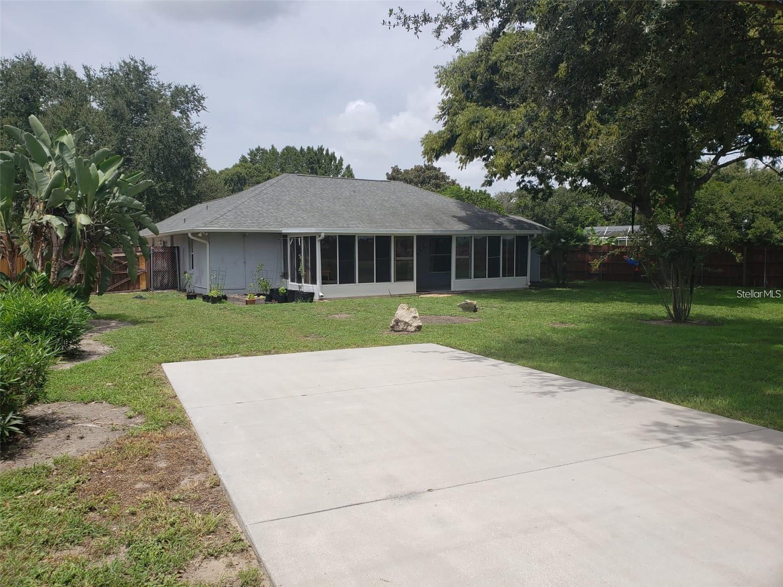 Image 35 of 37 For 9910 Janette Lane
