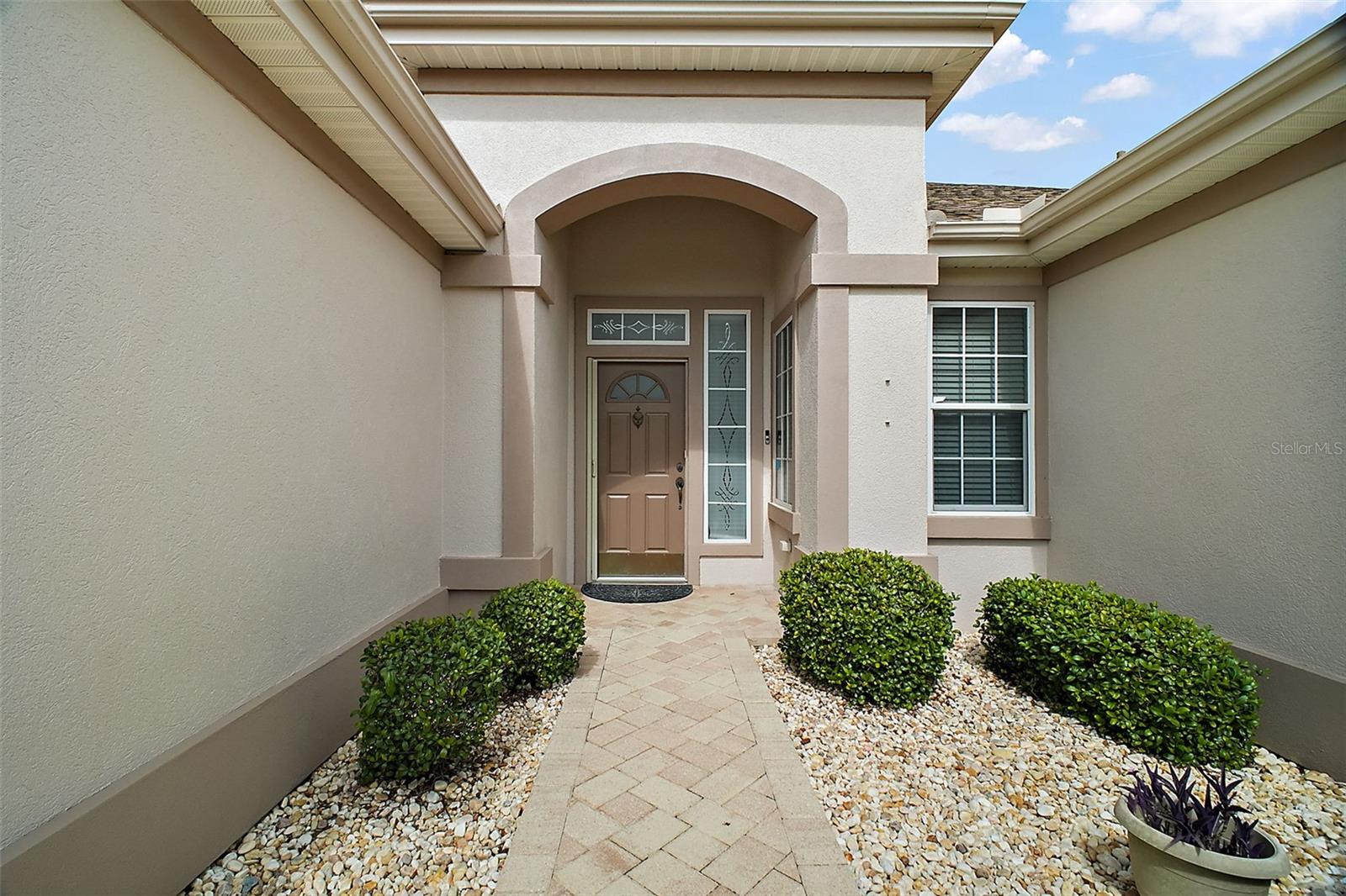 Image 4 of 55 For 13860 97th Avenue