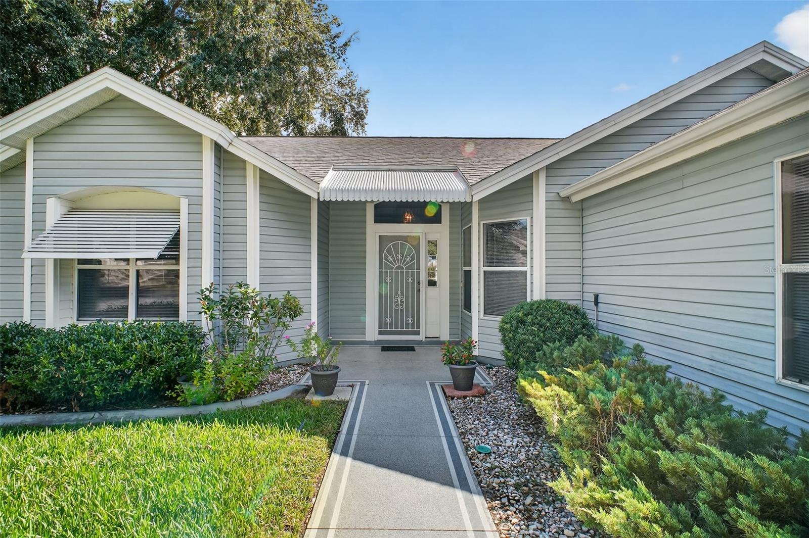 Image 3 of 42 For 525 Chula Vista Avenue