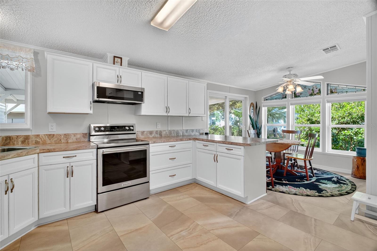 Image 12 of 36 For 458 Saint Johns Road
