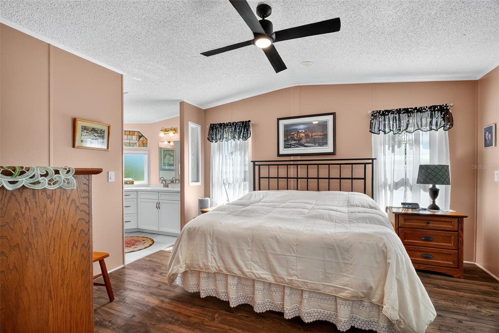 Image 18 of 36 For 458 Saint Johns Road