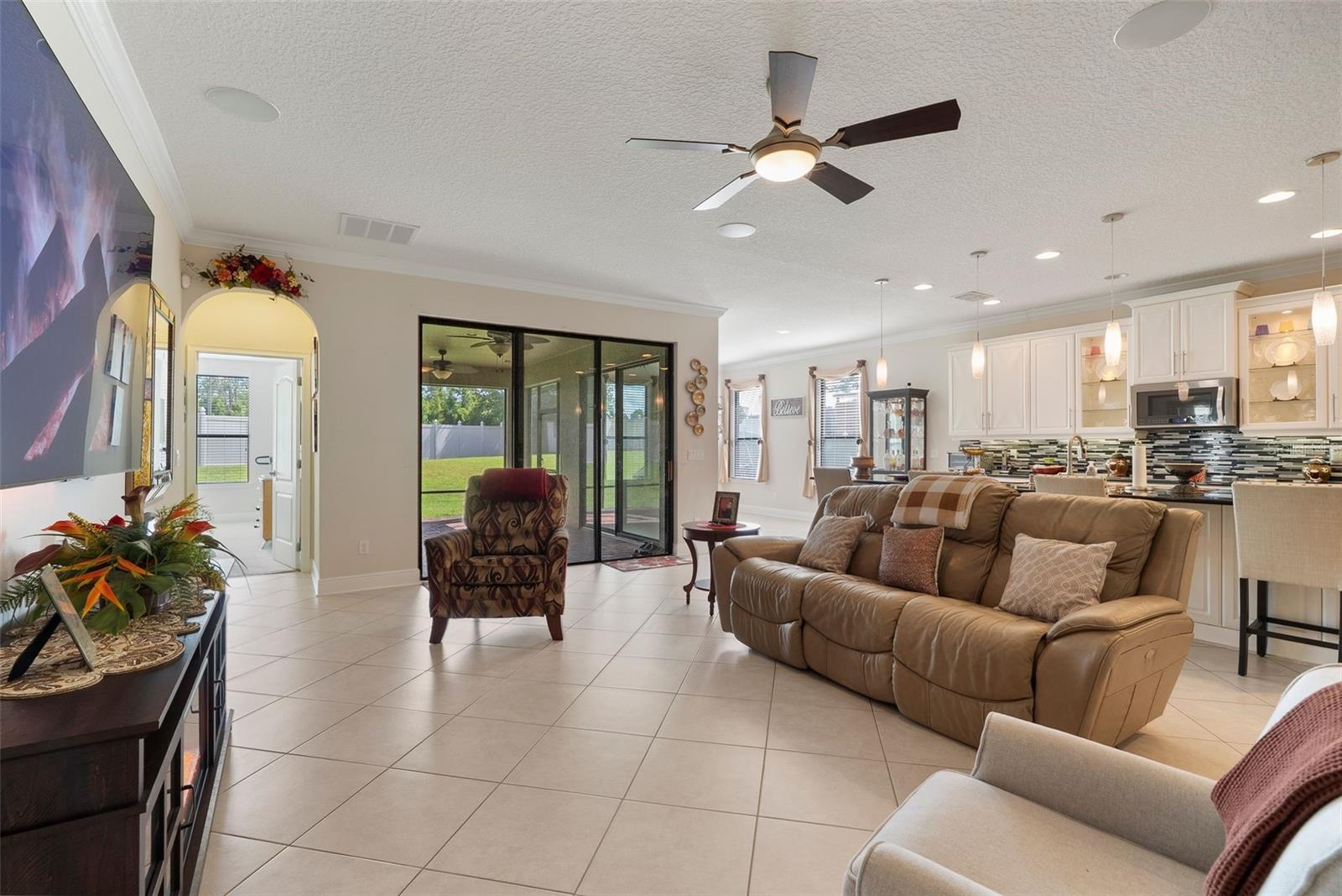 Image 10 of 39 For 1106 Woods Landing Drive
