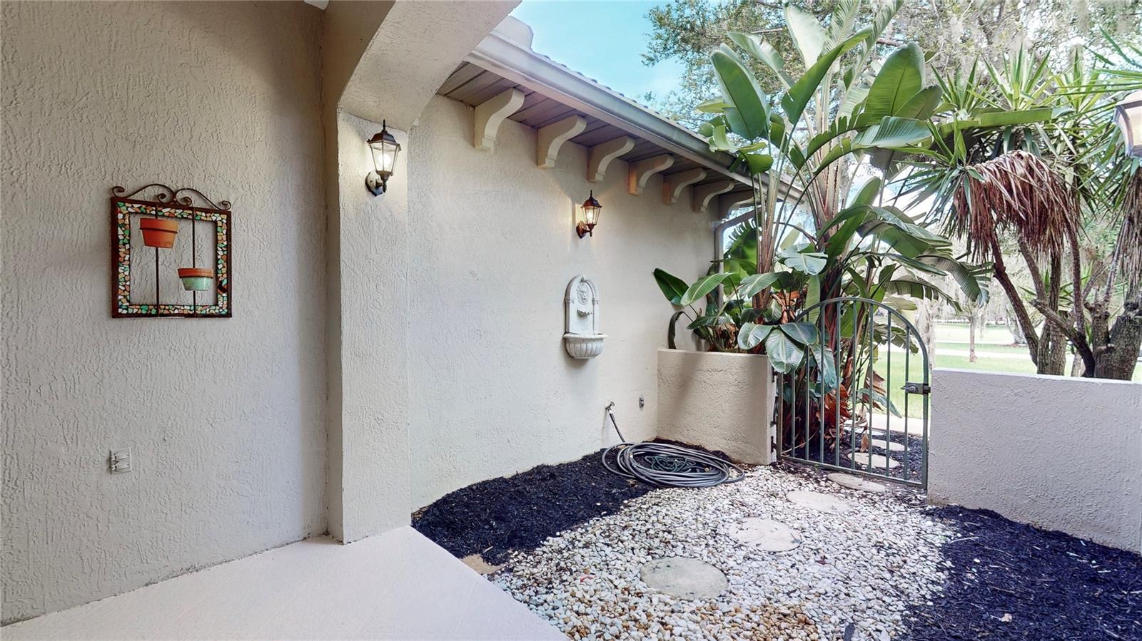 Image 11 of 80 For 10430 Birch Tree Lane