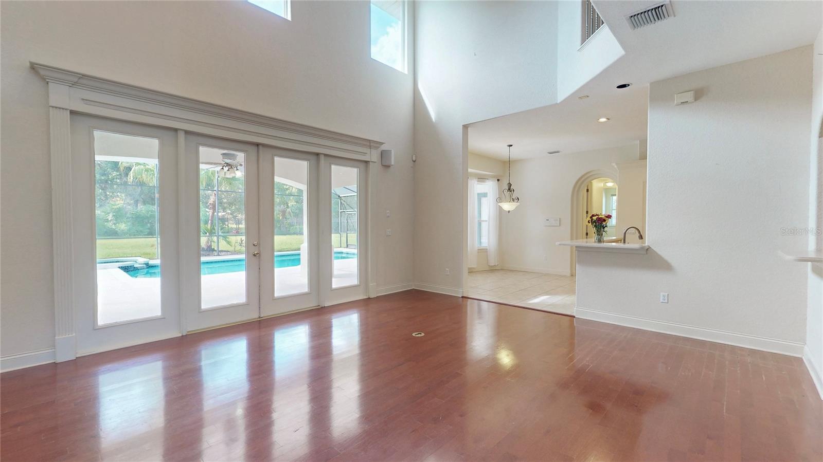 Image 13 of 80 For 10430 Birch Tree Lane