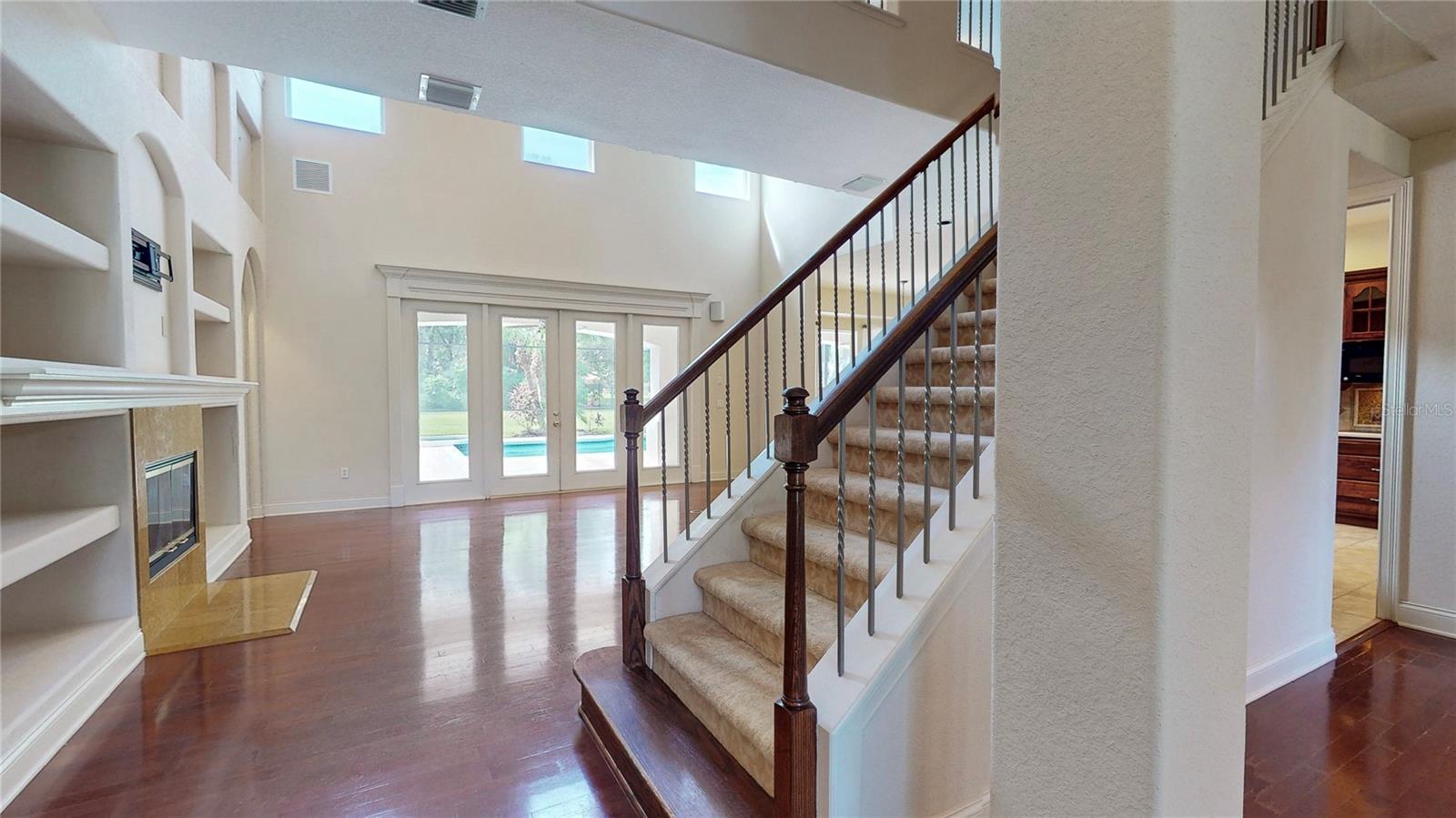 Image 17 of 80 For 10430 Birch Tree Lane