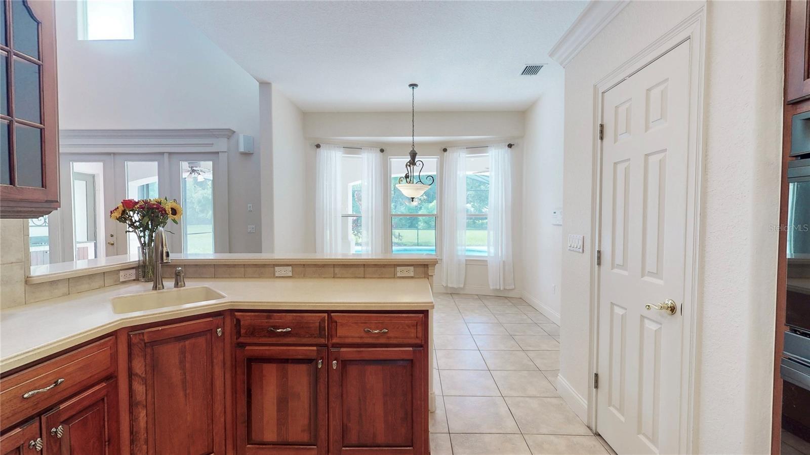 Image 20 of 80 For 10430 Birch Tree Lane