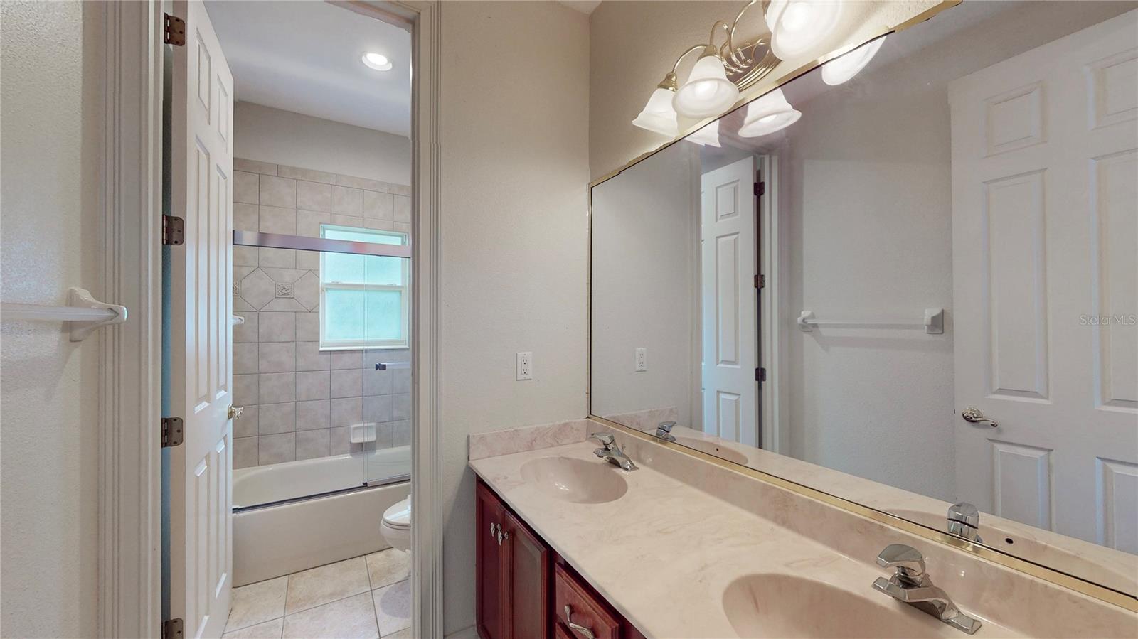 Image 48 of 80 For 10430 Birch Tree Lane