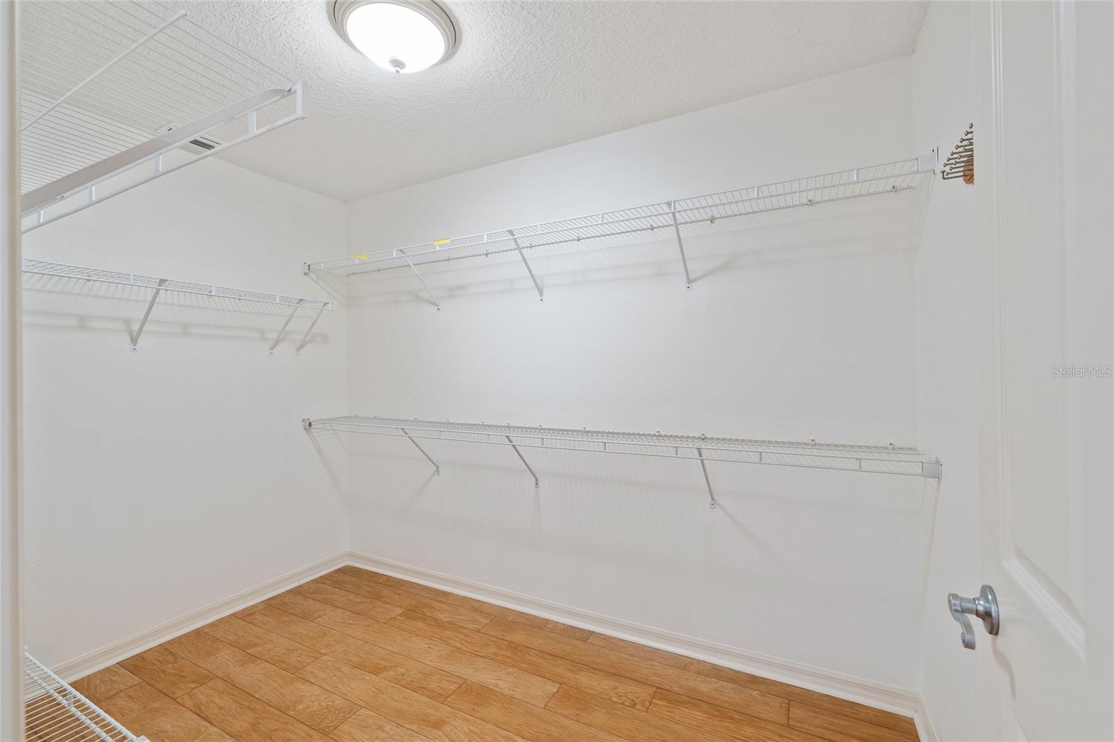 Image 11 of 19 For 2519 Hanlon Terrace