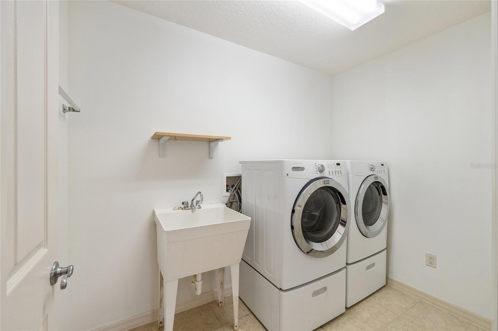 Image 18 of 19 For 2519 Hanlon Terrace