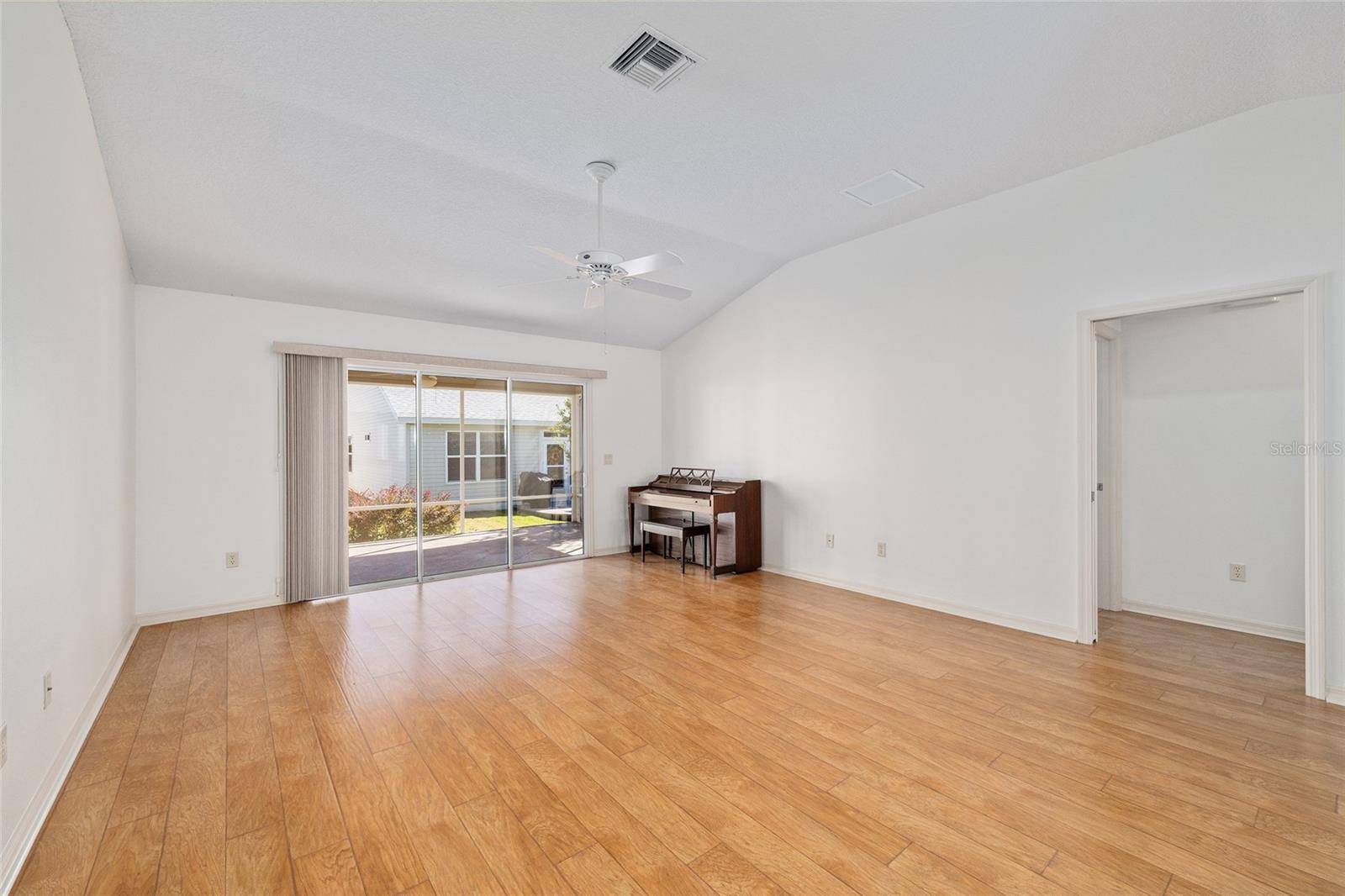 Image 5 of 19 For 2519 Hanlon Terrace