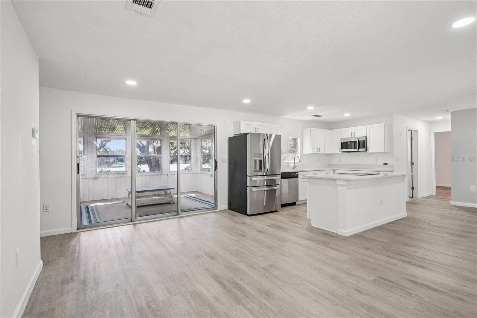 Image 10 of 62 For 5989 159th Court