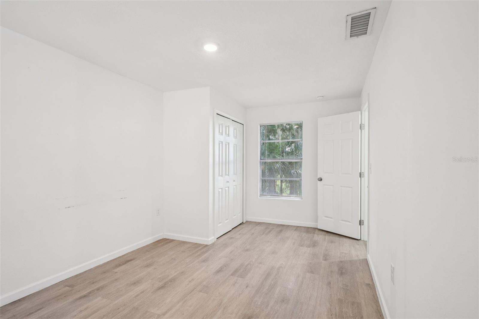 Image 18 of 62 For 5989 159th Court