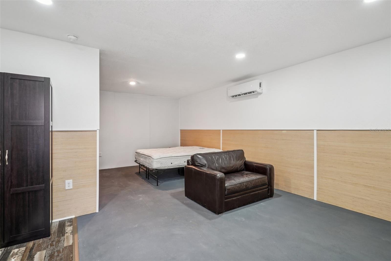 Image 30 of 62 For 5989 159th Court