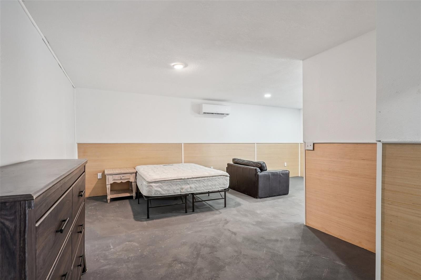 Image 33 of 62 For 5989 159th Court