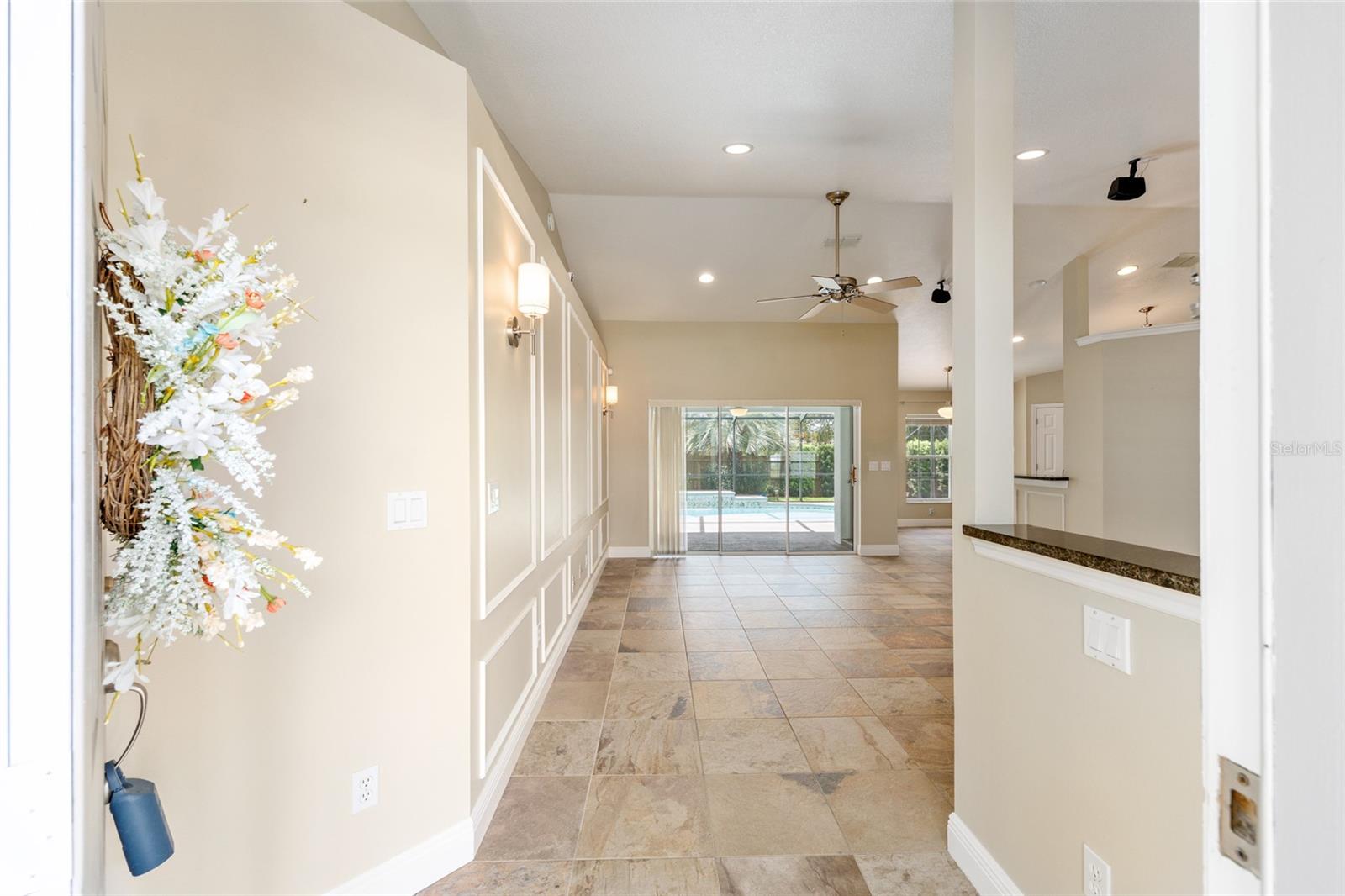 Listing photo id 9 for 5660 85th Place