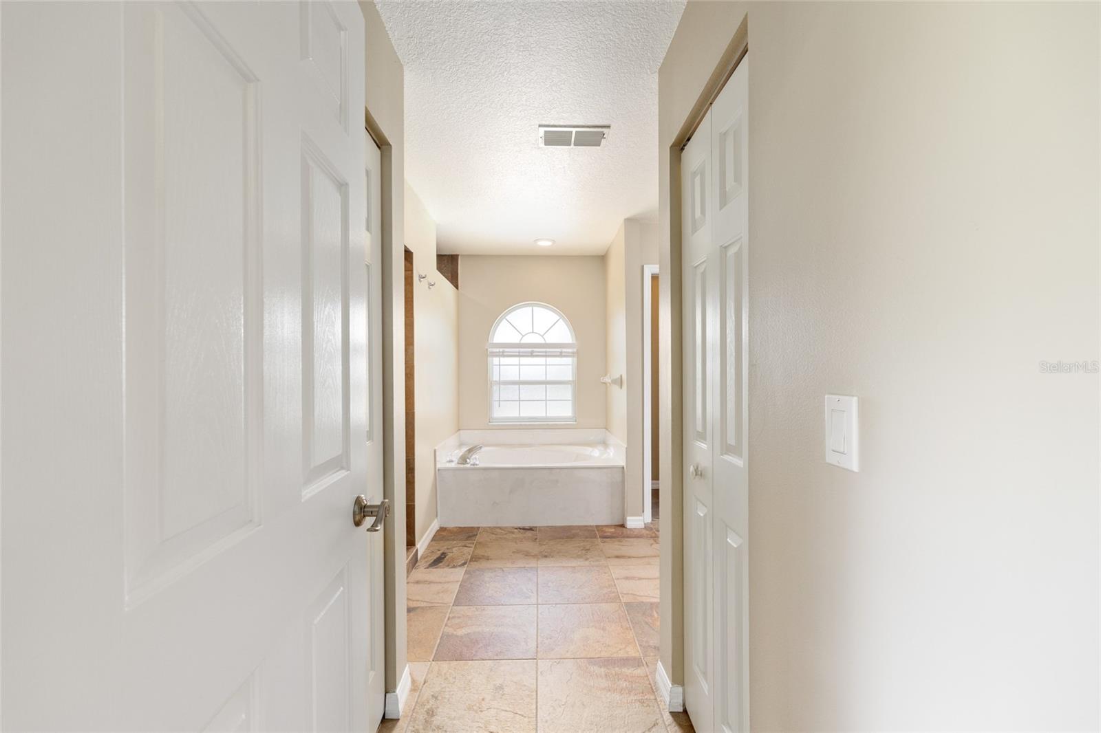 Listing photo id 31 for 5660 85th Place