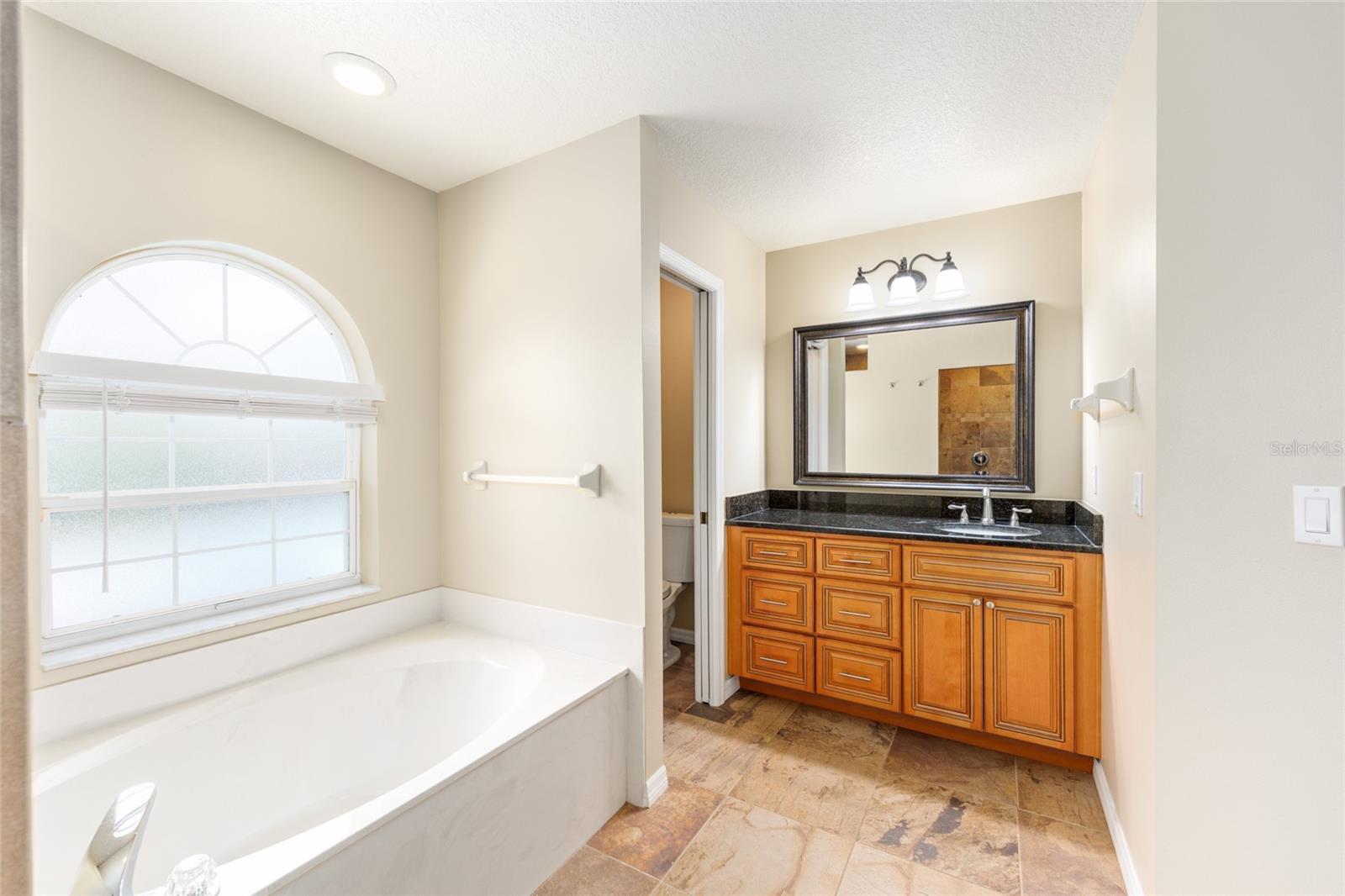 Listing photo id 34 for 5660 85th Place
