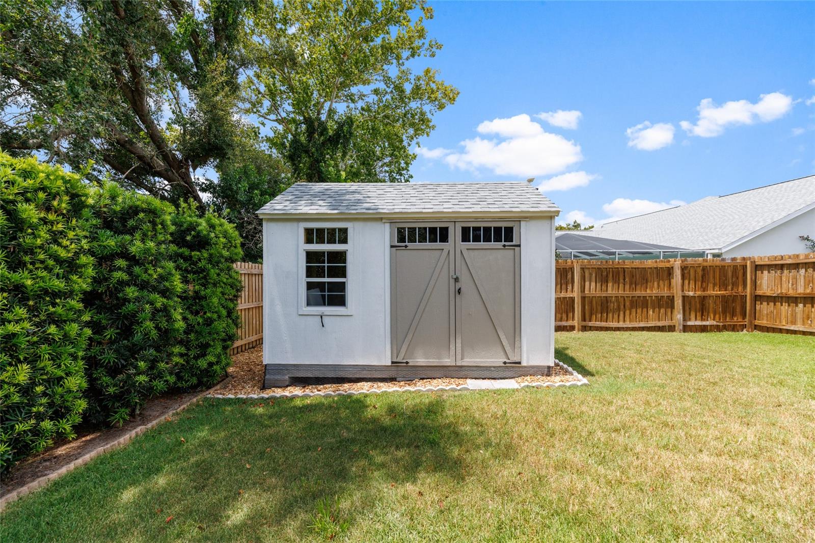 Listing photo id 55 for 5660 85th Place