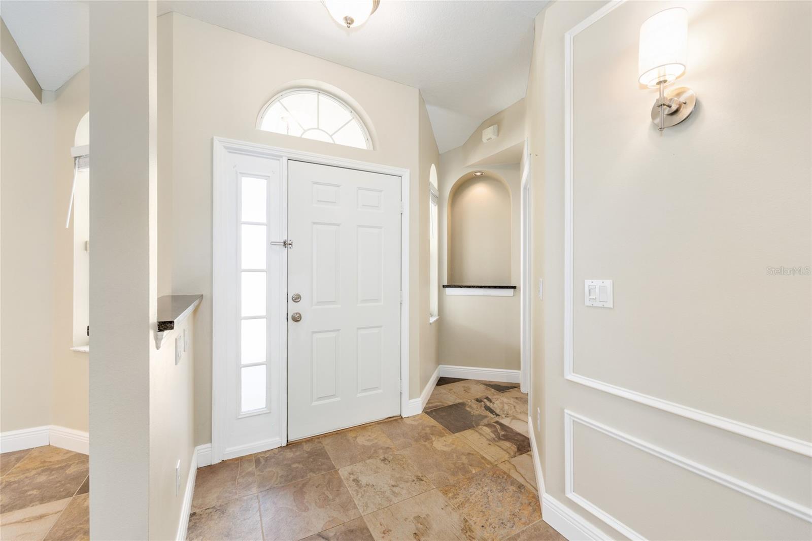 Listing photo id 7 for 5660 85th Place