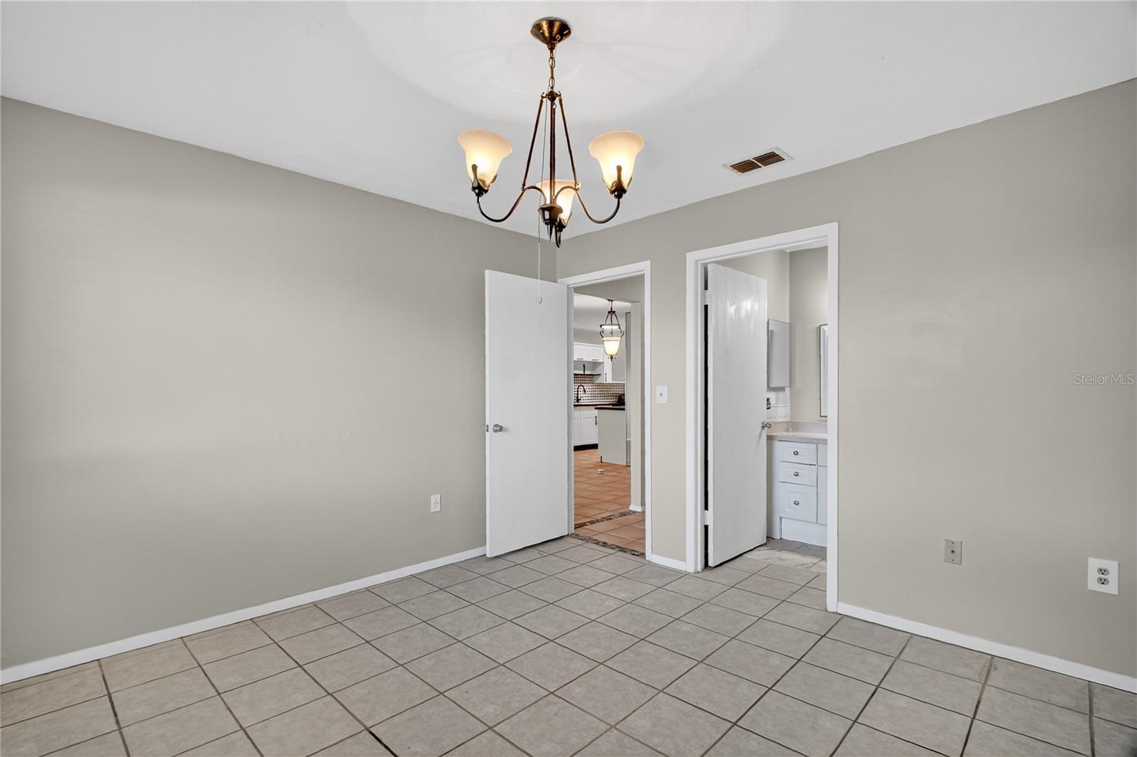 Image 13 of 20 For 30135 Tavares Ridge Boulevard 19