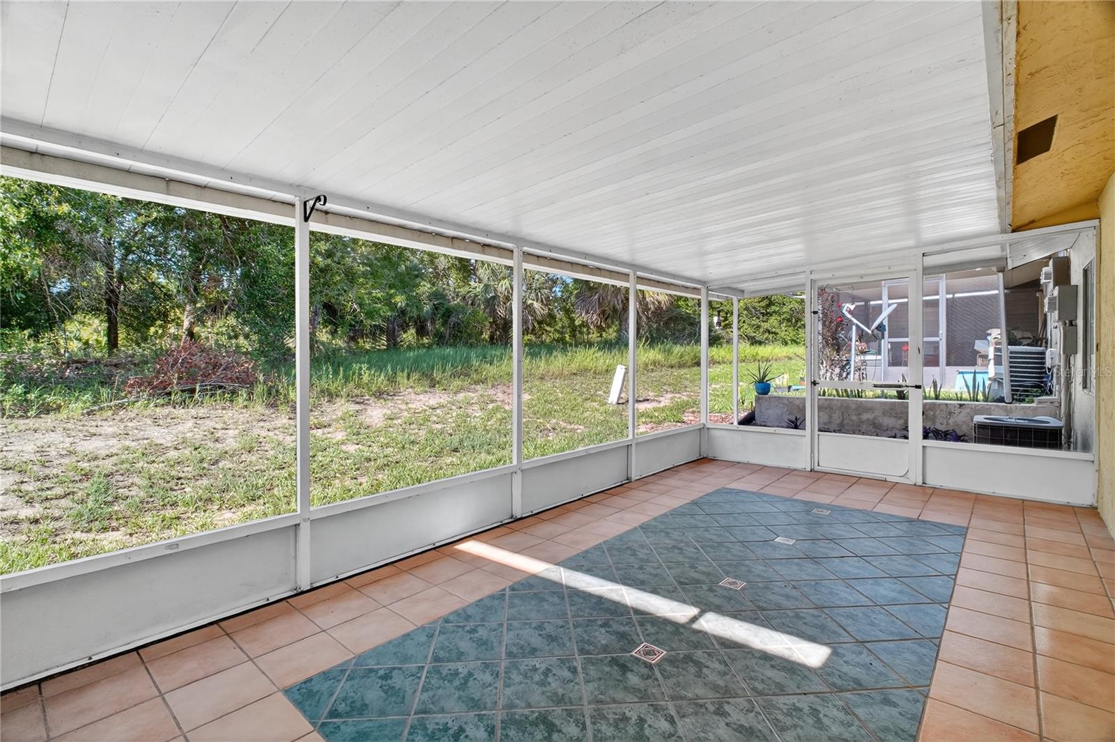Image 18 of 20 For 30135 Tavares Ridge Boulevard 19