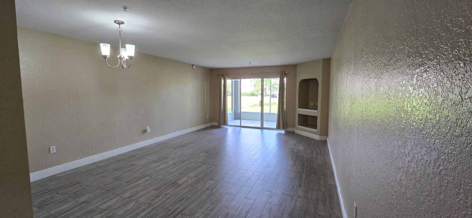 Image 3 of 21 For 14001 Fairway Island Drive 512