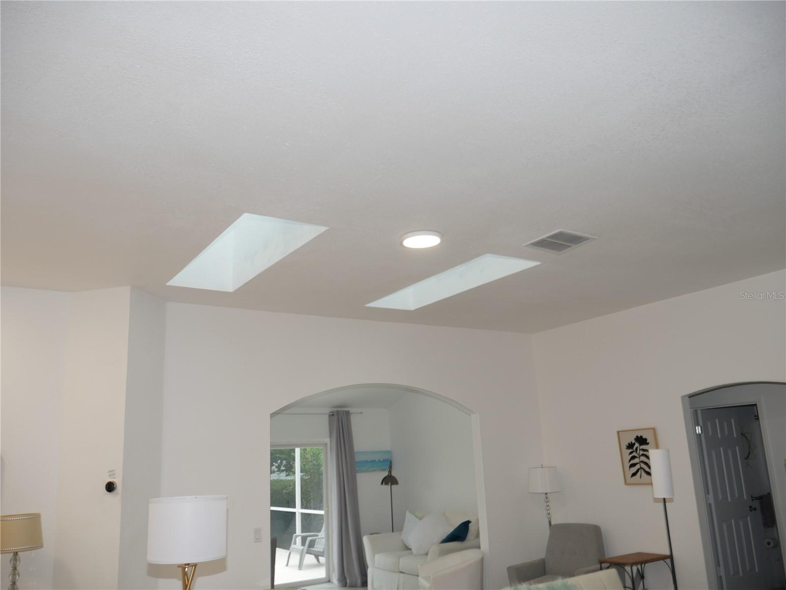 Image 10 of 44 For 1511 Lavaca Lane