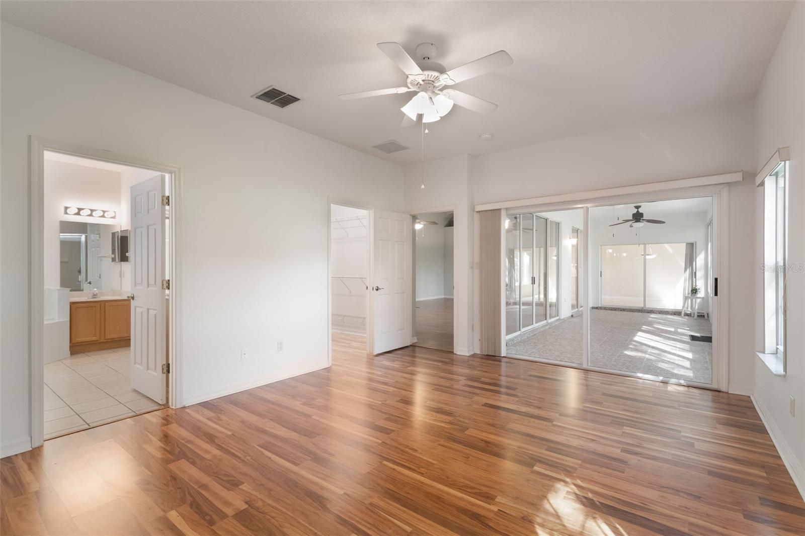 Image 16 of 61 For 24502 Parlange Court
