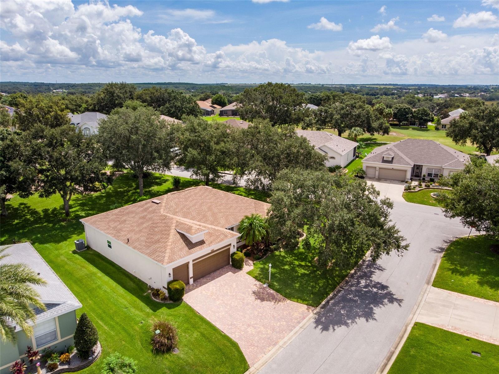 Image 31 of 61 For 24502 Parlange Court
