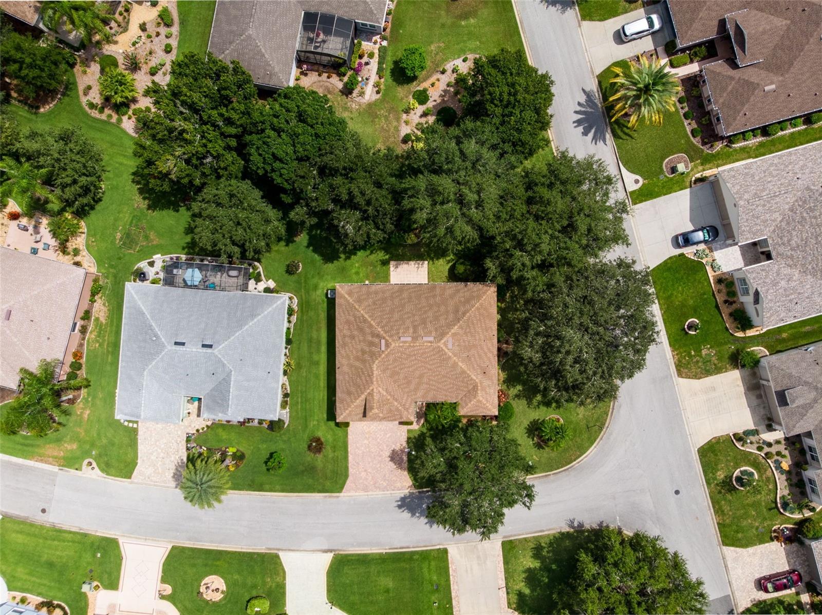 Image 32 of 61 For 24502 Parlange Court