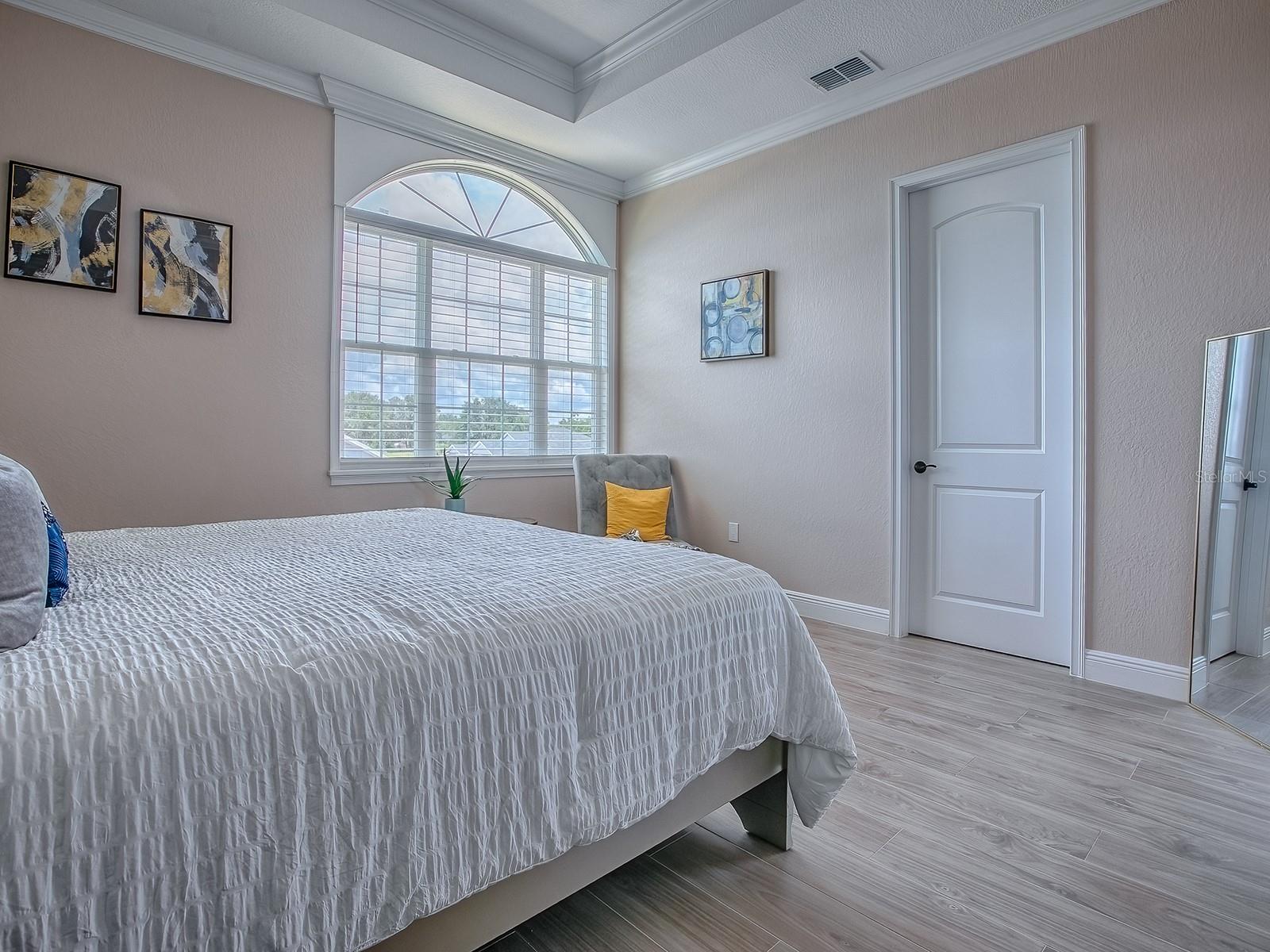 Listing photo id 17 for 12623 49th Drive
