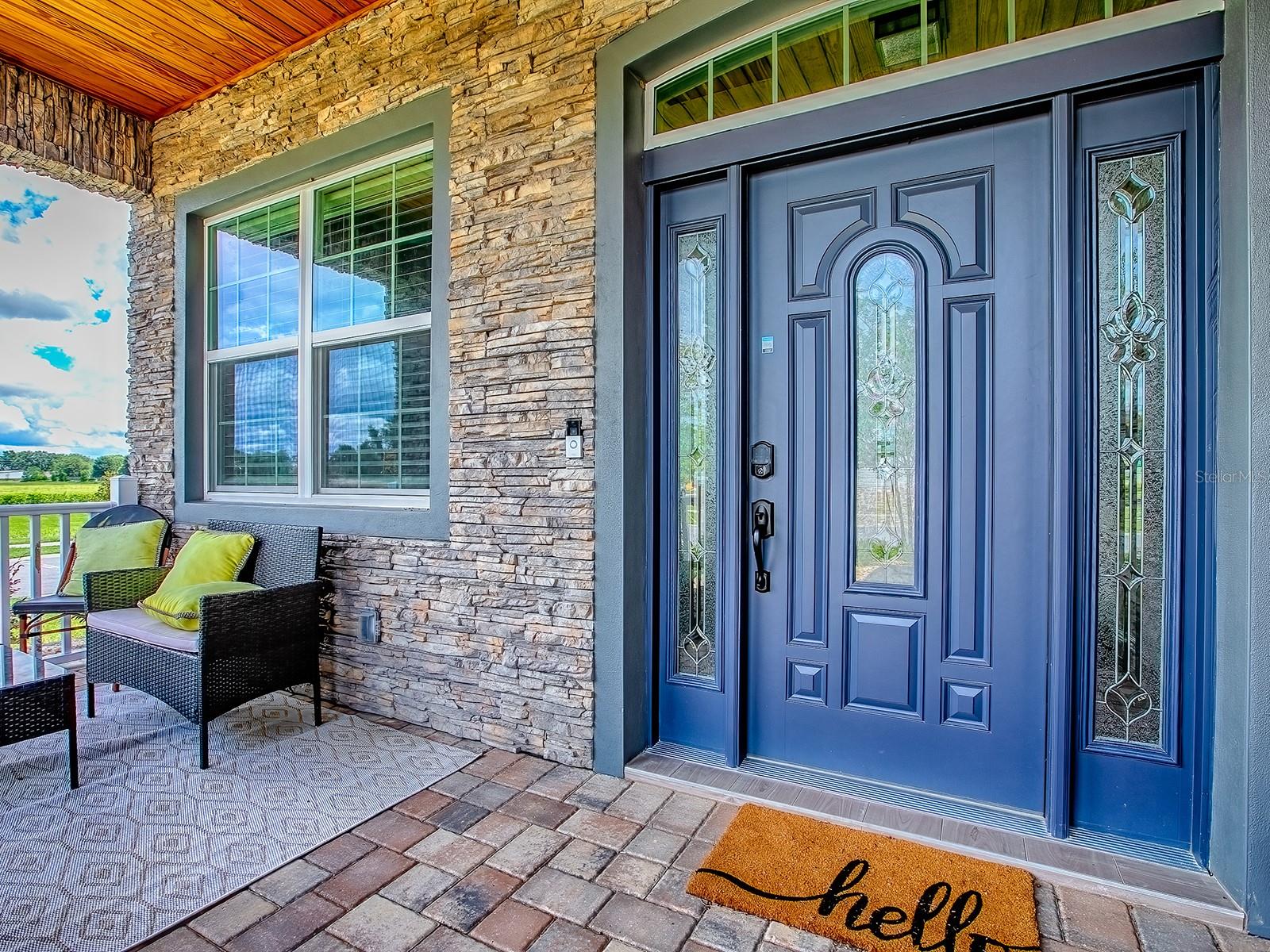 Listing photo id 0 for 12623 49th Drive