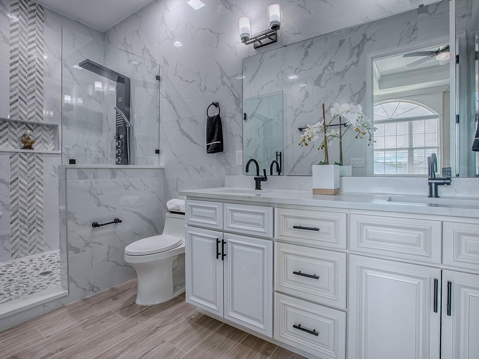 Listing photo id 21 for 12623 49th Drive