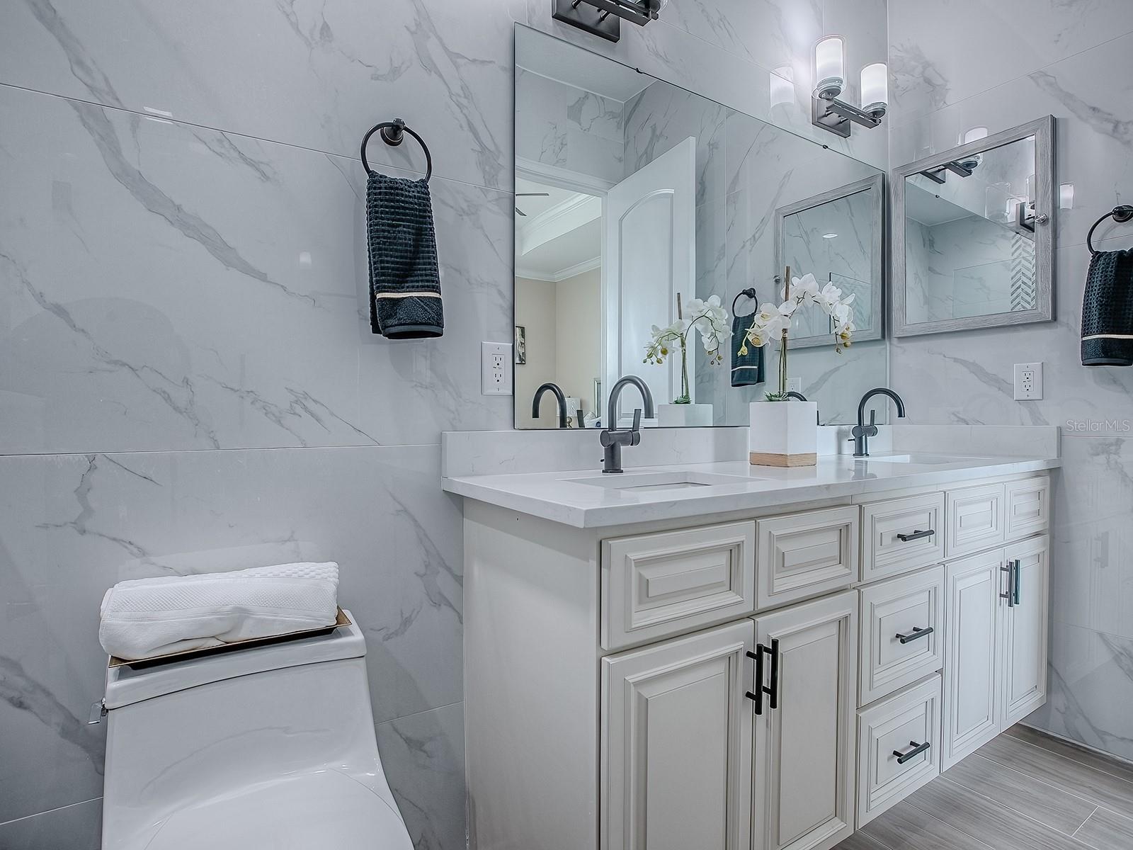 Listing photo id 23 for 12623 49th Drive