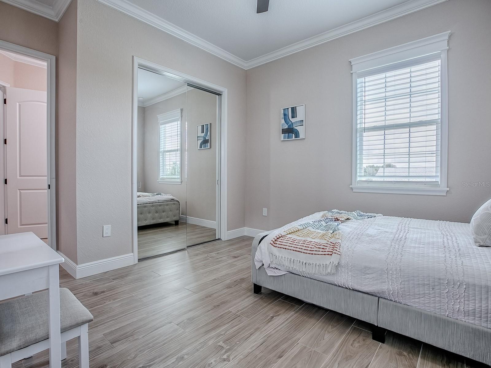 Listing photo id 24 for 12623 49th Drive