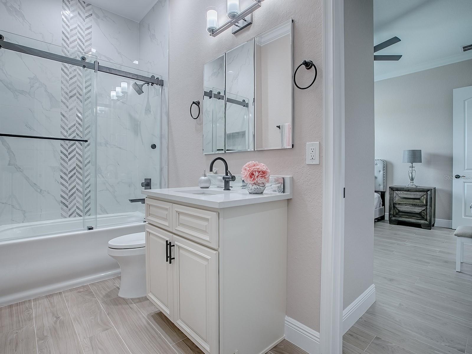 Listing photo id 27 for 12623 49th Drive