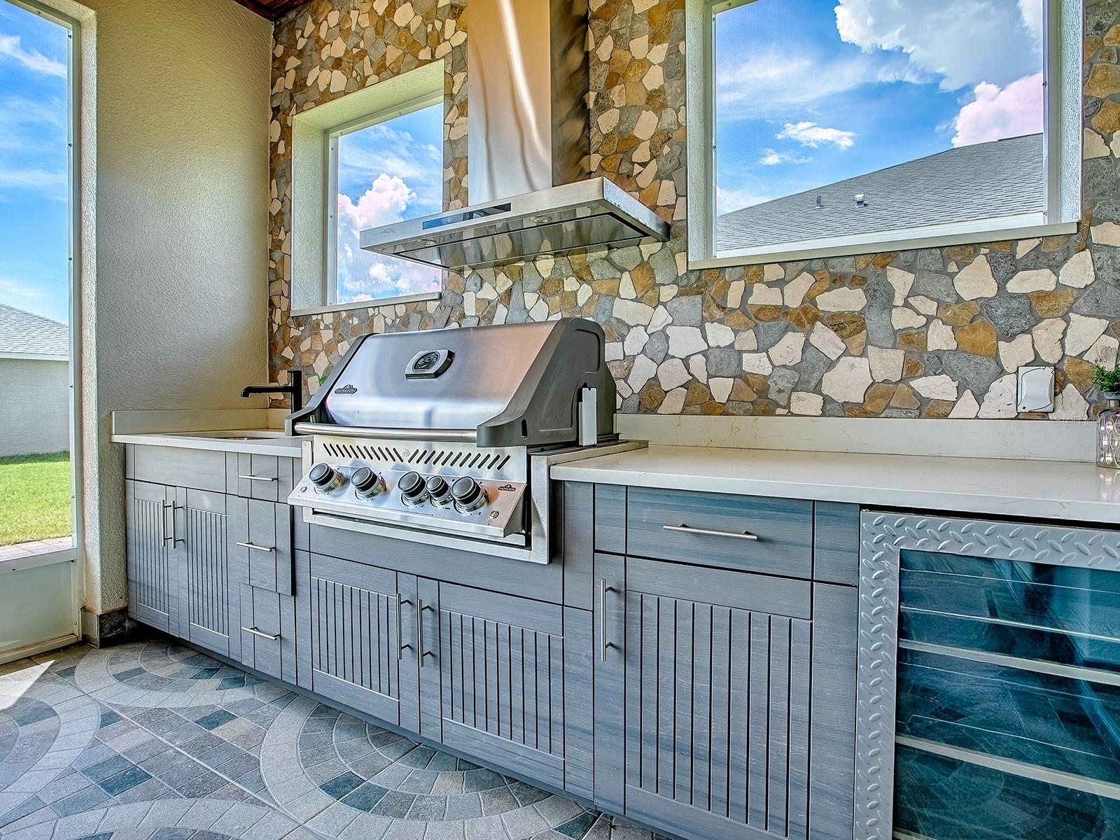 Listing photo id 36 for 12623 49th Drive