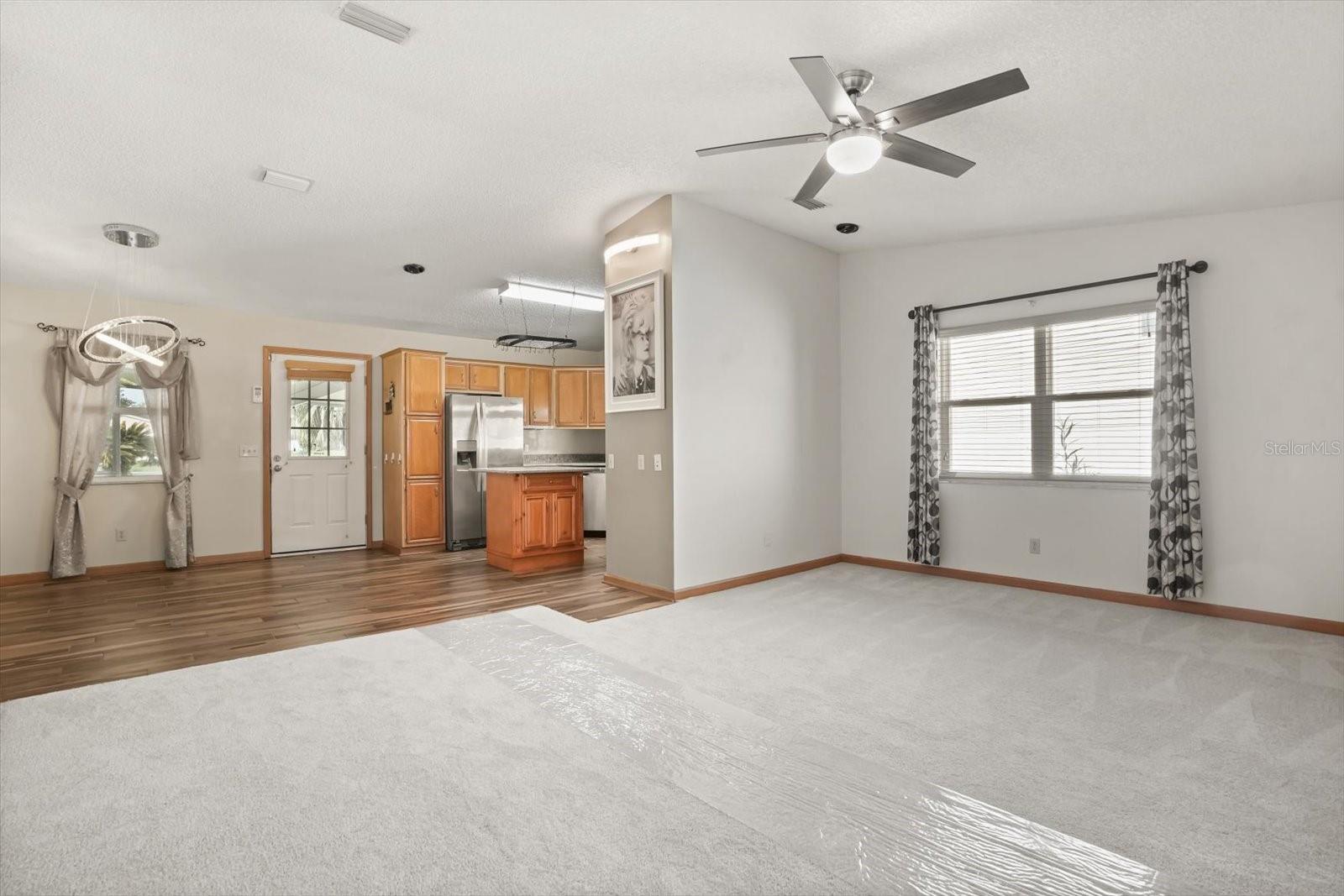 Image 11 of 41 For 1833 Schwartz Boulevard
