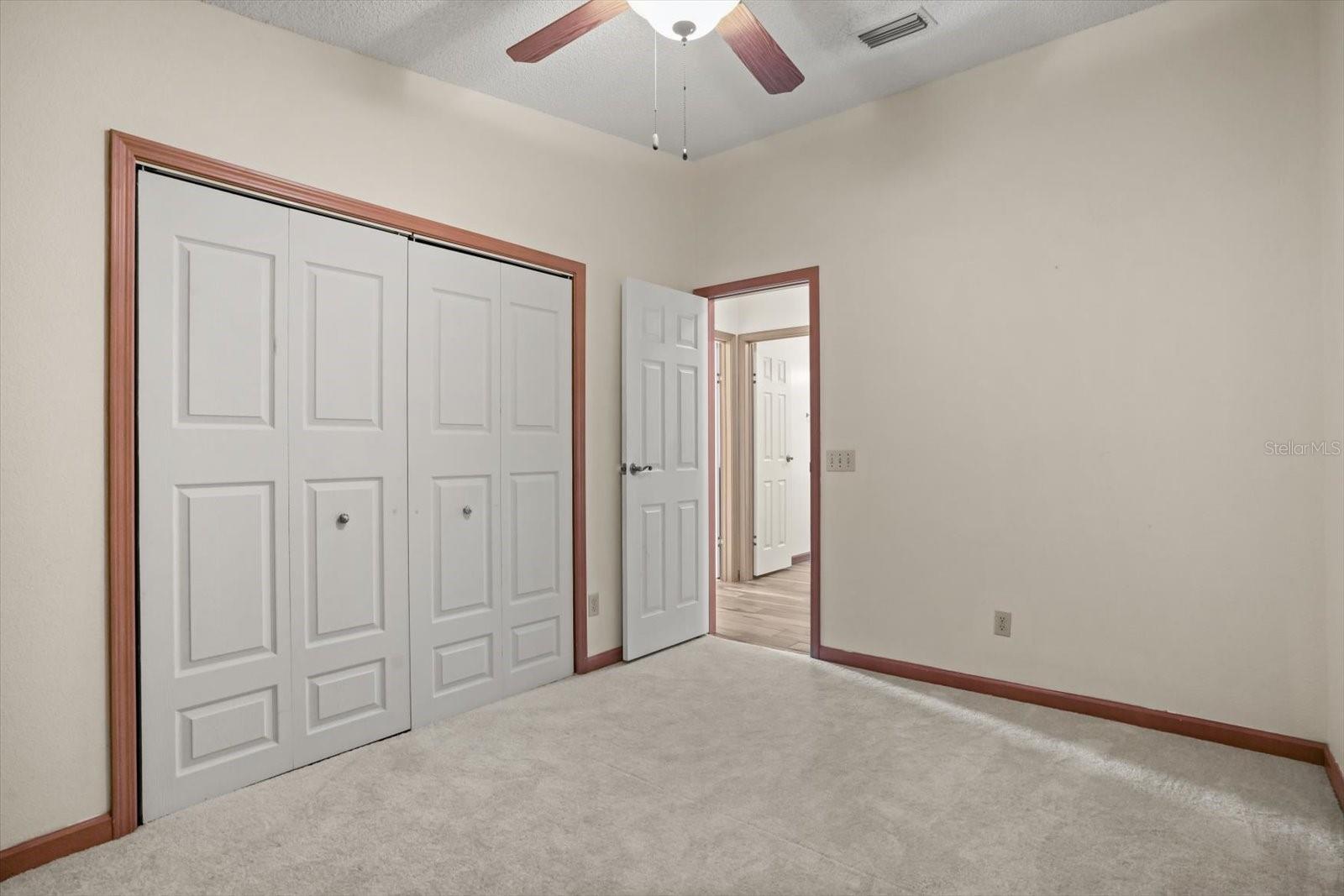 Image 17 of 41 For 1833 Schwartz Boulevard
