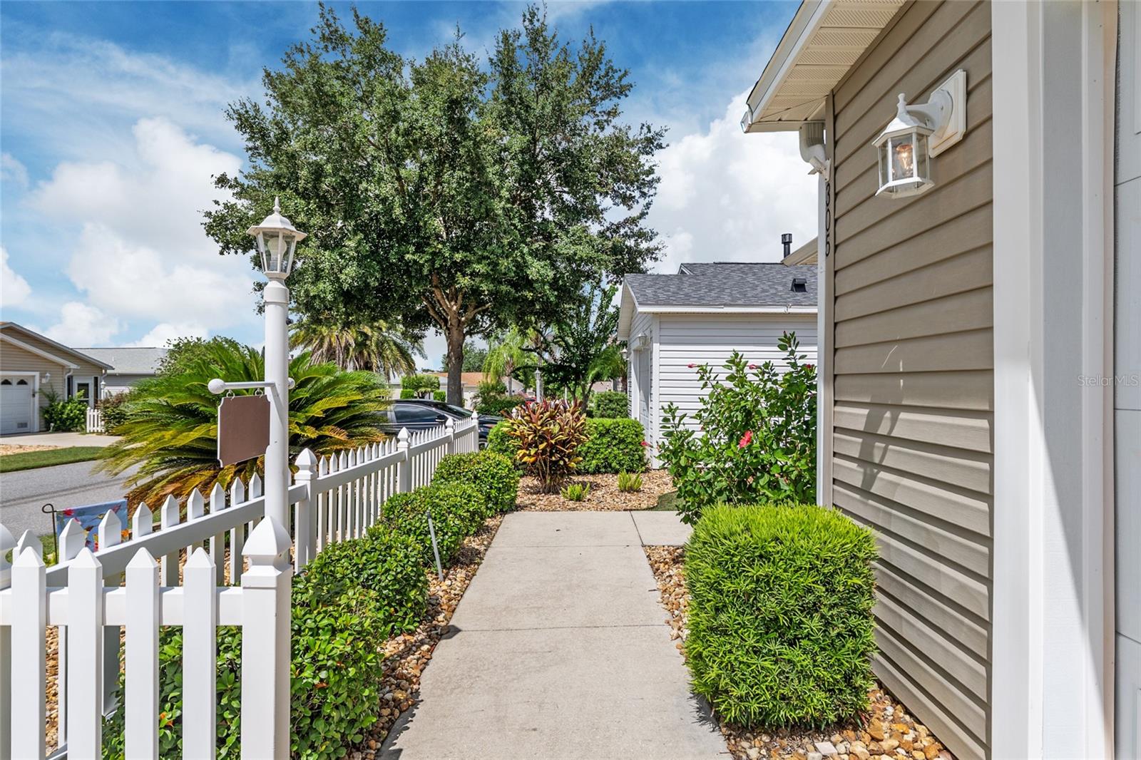Image 4 of 48 For 305 Starr Lane