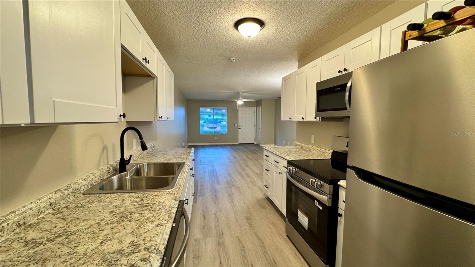 Image 13 of 35 For 12443 Tavares Ridge Circle 74