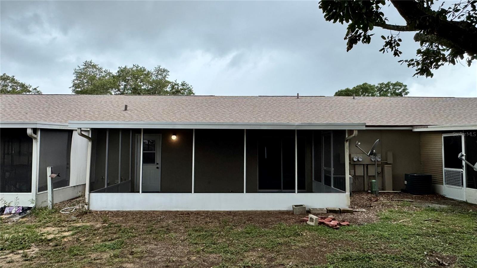 Image 28 of 35 For 12443 Tavares Ridge Circle 74