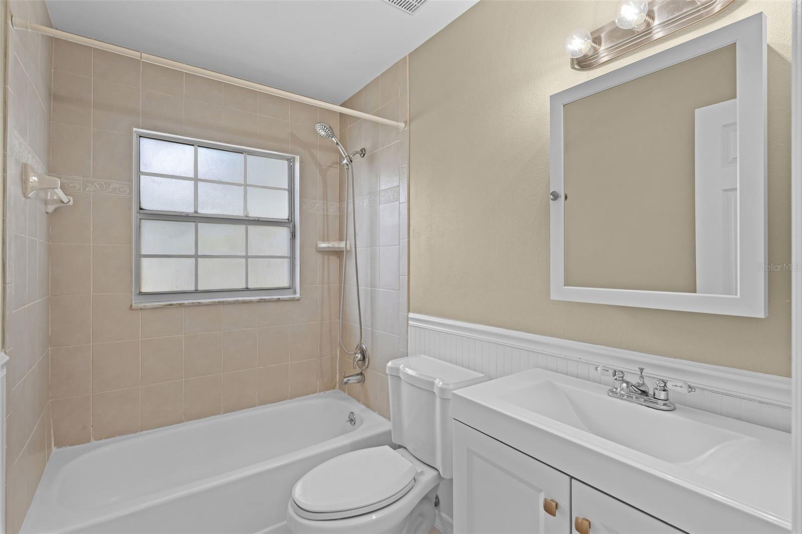 Image 20 of 43 For 9209 Murcott Court