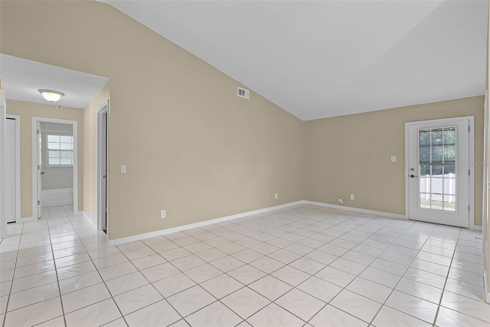 Image 4 of 43 For 9209 Murcott Court